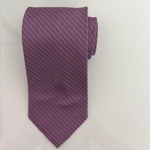 NWOT Saxony Collection Men’s Tie Purple with Dark Purple Design